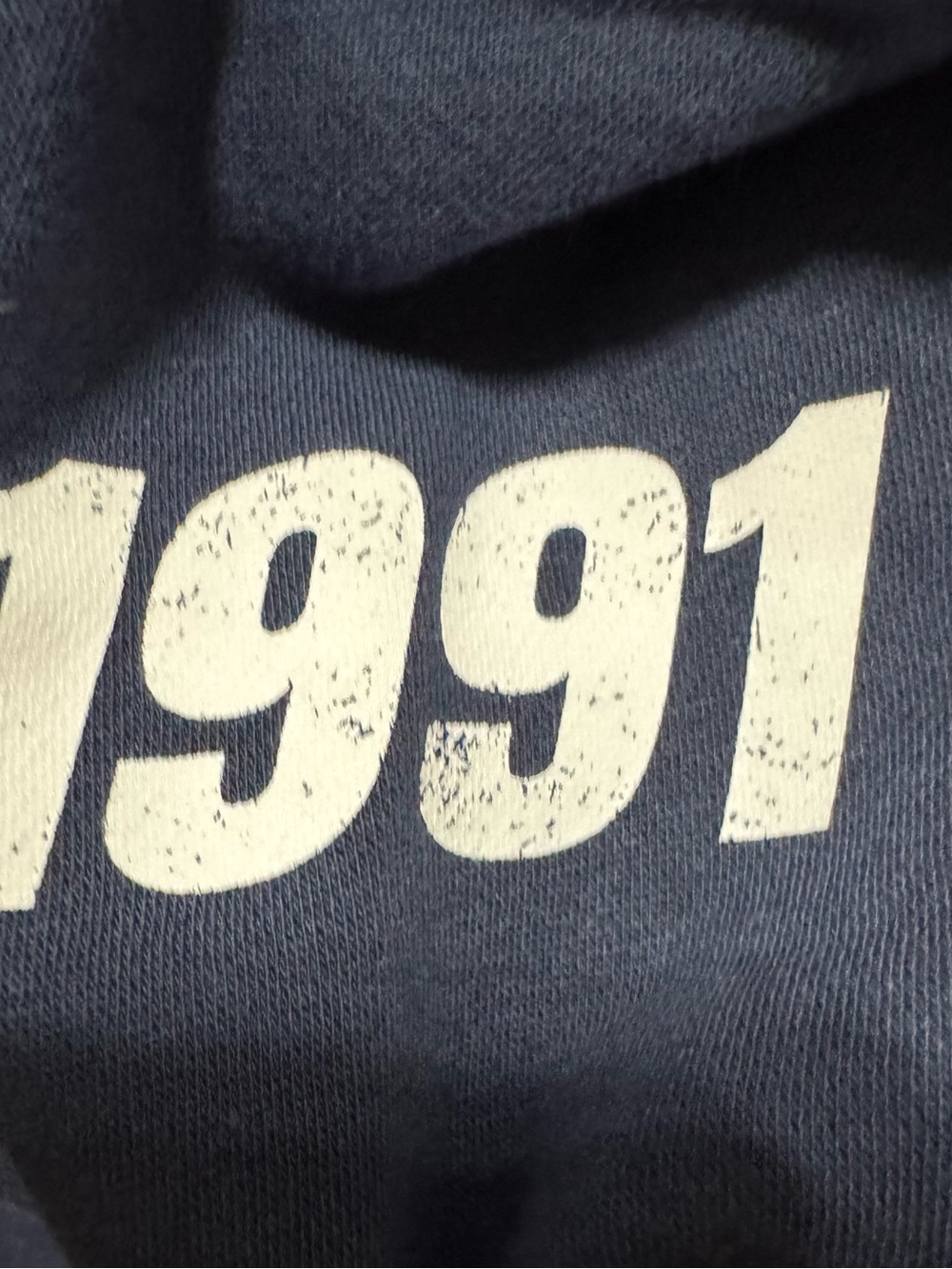 wild fable Navy V-Neck London Graphic Sweatshirt - Picture 4 of 4